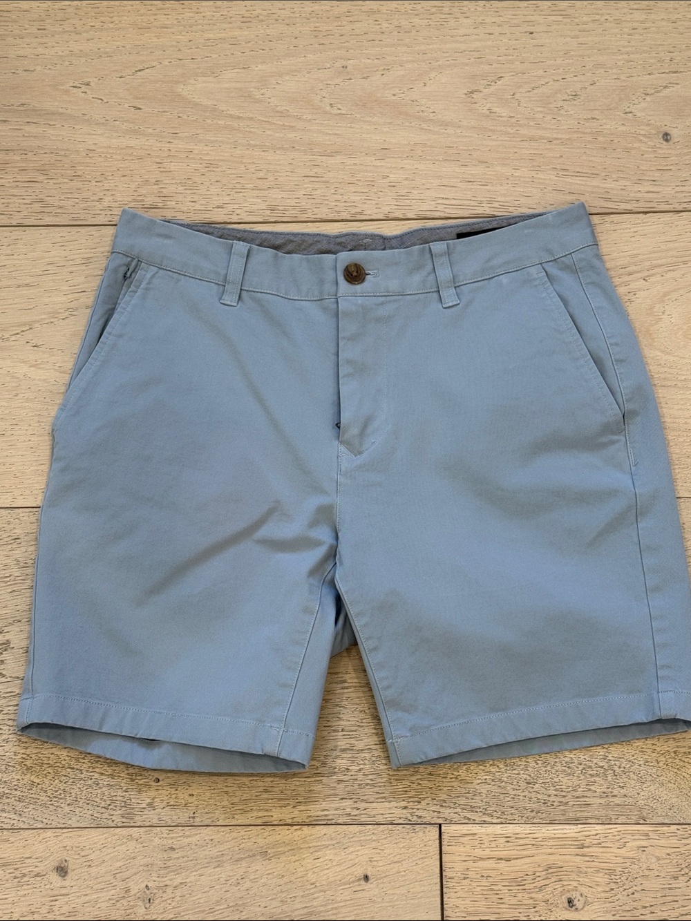 Bonobos Slim 7 Inch Shorts in Light Blue Size 30